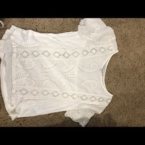 American Eagle pattern short sleeve blouse